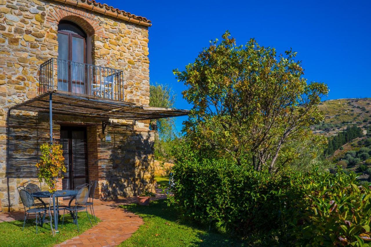 Poggio Pozzetti Villa Lascari Esterno foto